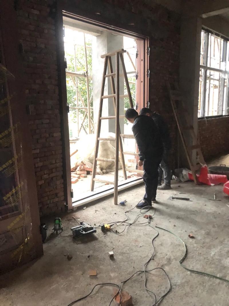 鋅合金財門安裝完成——打造安全與美觀并重的自建房大門